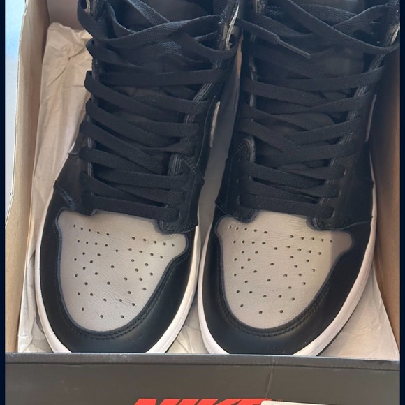 Jordan 1 Shadow - Picture 2 of 7